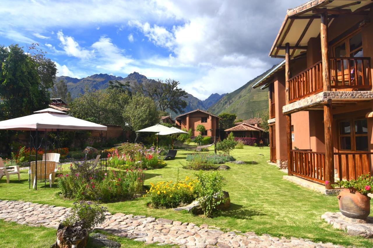 Lizzy Wasi Urubamba Hotel Exterior photo